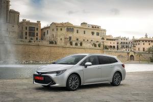 2019 Toyota Corolla Touring Sports Hybrid